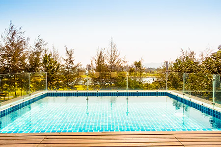 Cost of Glass Pool Fence Repair in Miami, FL