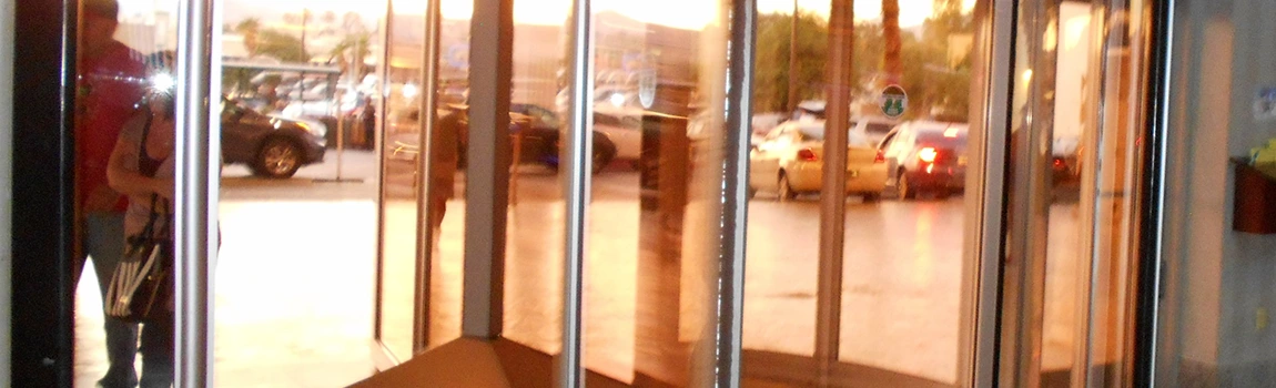 Storefront Glass Repair Cost in Miami, FL